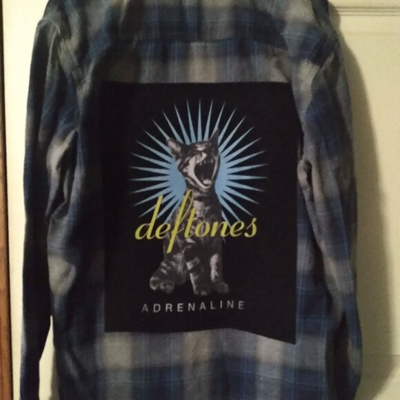 upcycled flannel shirt w/ custom DEFTONES back patch - Picture 4 of 4